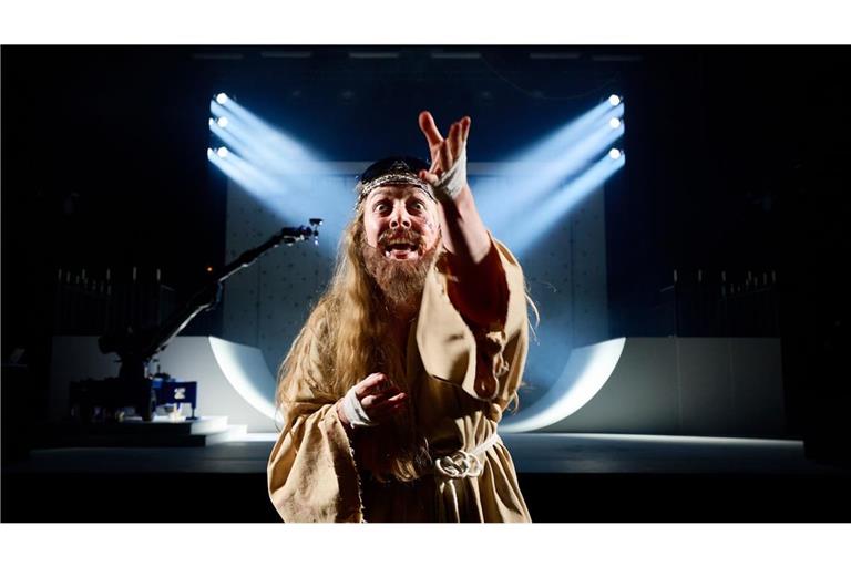 Szene aus der Opernperformance „Sancta“