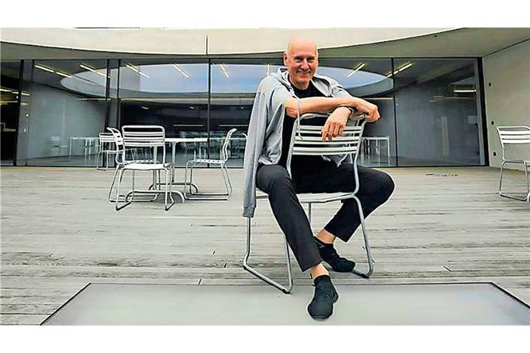 Tadeusz Matacz im Innenhof der John-Cranko-Schule des Stuttgarter Balletts