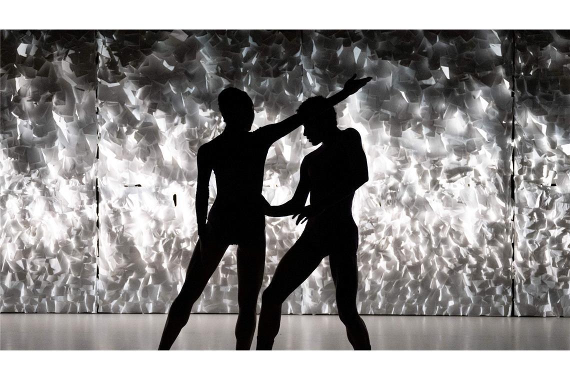 Bilder des Tages Tänzer des Semperoper Ballett während einer Generalprobe auf der Probebühne Semper 2 vor der Premiere von "Tag Team - Phase 1" am 01. April 2025 zum 200-jährigen Jubiläum des Semperoper Balletts.