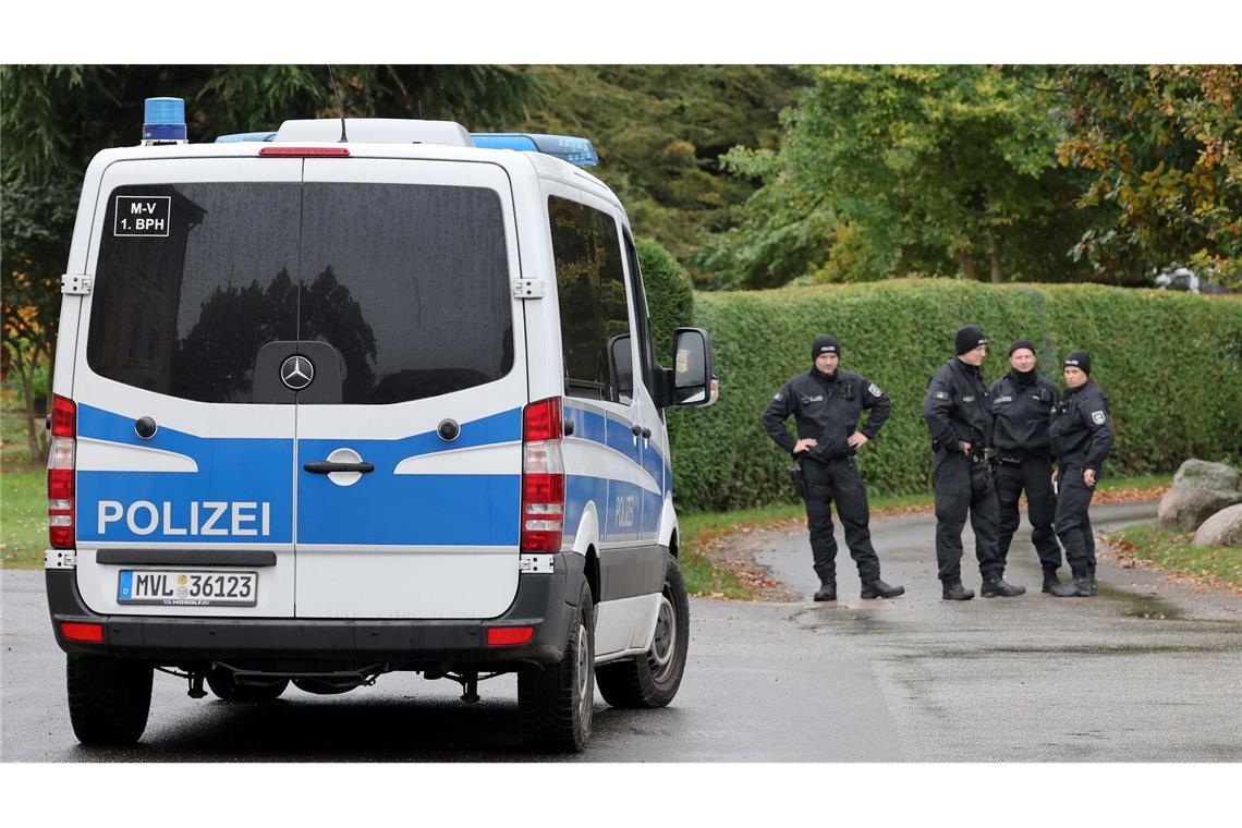 Tagelange Suche nach Grundschüler: Leiche im Wald gefunden