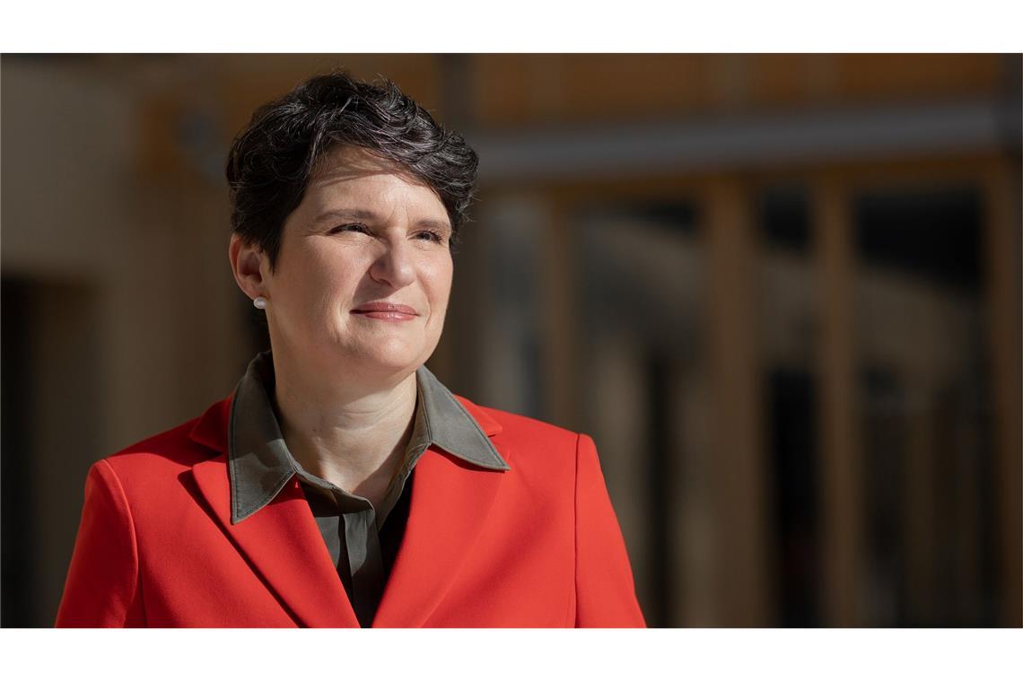 Gönners Appell an die Politik: Vertraut den Unternehmen Tanja Gönner
sieht für Deutschlands Zukunft nicht schwarz. Die Politik müsse nun nur die Weichen klug stellen, sagt die Chefin des Industrieverbandes.
