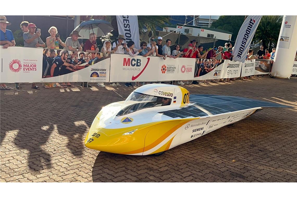 Deutsches Team bei Solarauto-Rennen in Australien vorne Team Sonnenwagen Aachen startete beim World Solar Challenge in der Pole Position.