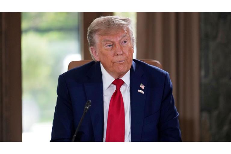 Teheran ist eine Millionenstadt - nun fordert US-Präsident Donald Trump die Menschen dort zur Flucht auf.