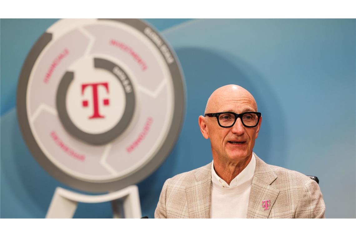 Zehn Millionen Haushalte haben Zugriff auf Telekom-Glasfaser Telekom-Chef Tim Höttges ist zufrieden mit dem Glasfaser-Ausbautempo.