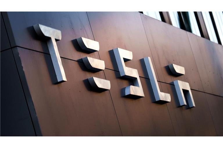 Tesla startet seinen lange angekündigten Robotaxi-Dienst.