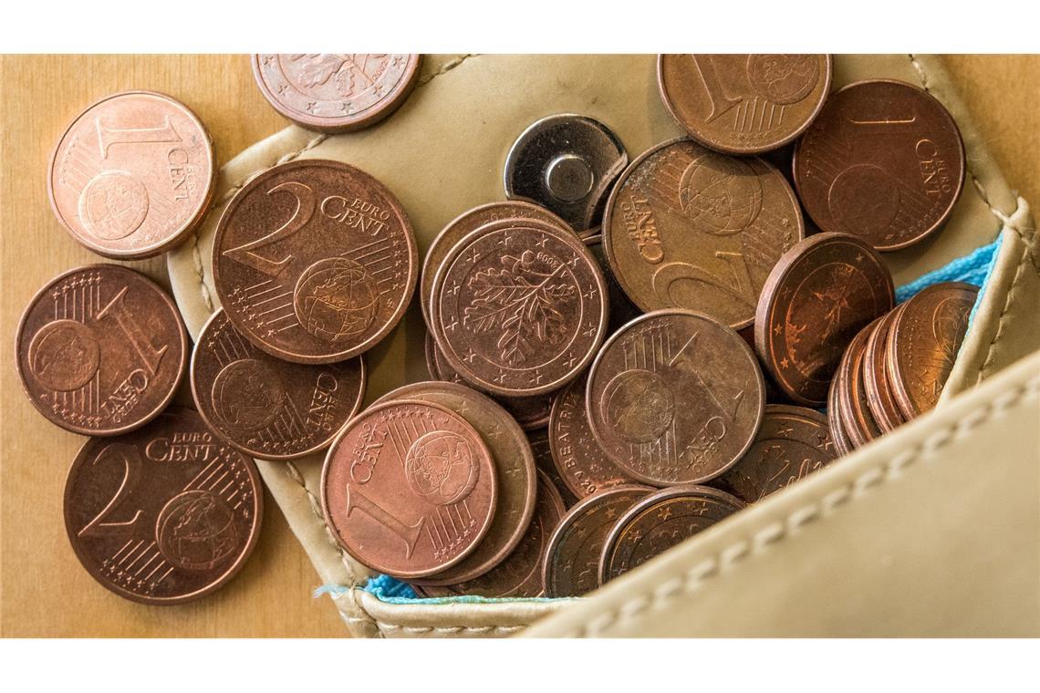 Teuer in der Herstellung, oft verschwunden in Sparschweinen und Sammelbüchsen: Über eine Abschaffung von Ein- und Zwei-Cent-Münzen wird immer wieder diskutiert. (Symbolbild)
