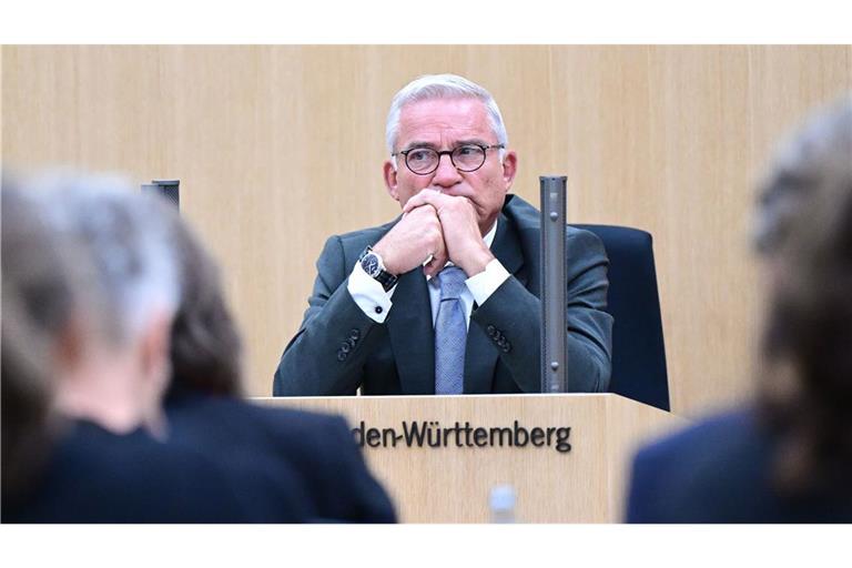 Thomas Strobl (CDU) am 30. Juni 2025 als Zeuge im Landtag Stuttgart beim Untersuchungsausschuss zur Polizei-Affäre.
