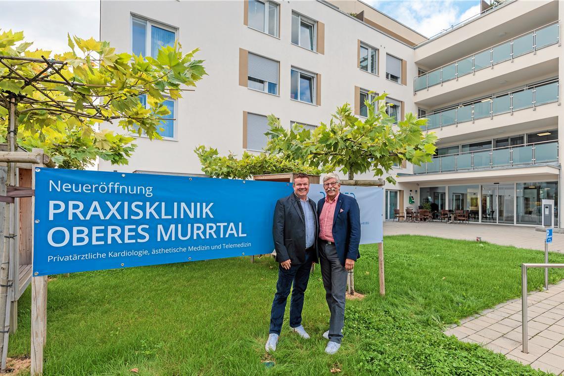Praxisklinik startet im Oktober Thorsten Pilgrim und Rolf Barreuther (von links) freuen sich, dass die Praxisklinik in rund anderthalb Wochen ihre Arbeit aufnehmen kann.