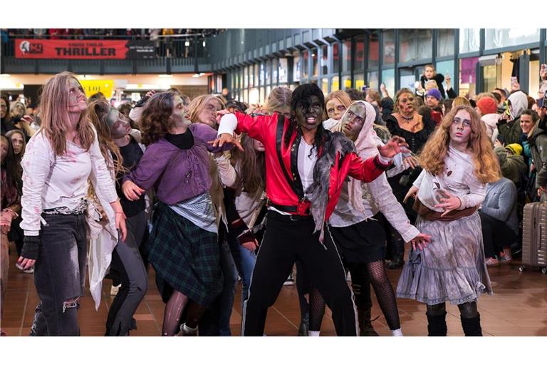 "Thriller" ist einer der zahlreichen erfolgreichen Songs von Michael Jackson.