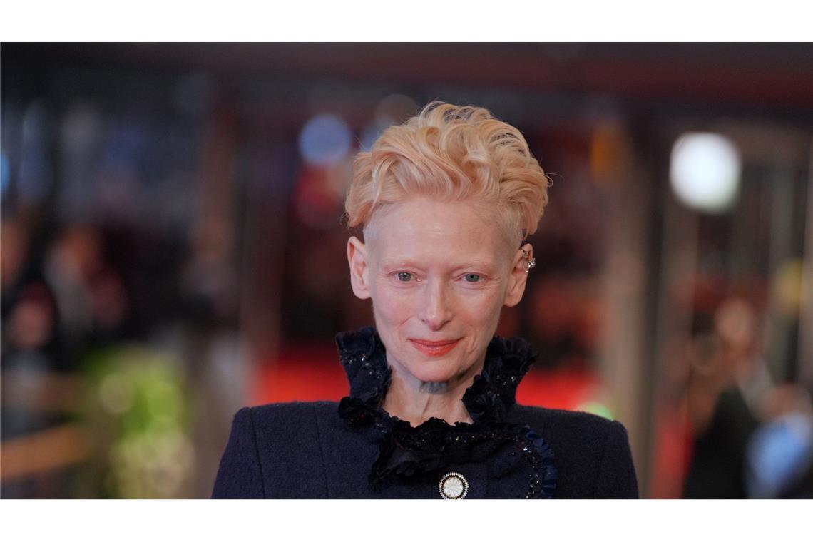 Tilda Swinton teilt Spitze gegen Trump aus Tilda Swinton wird dieses Jahr mit dem Goldenen Ehrenbären der Berlinale geehrt.