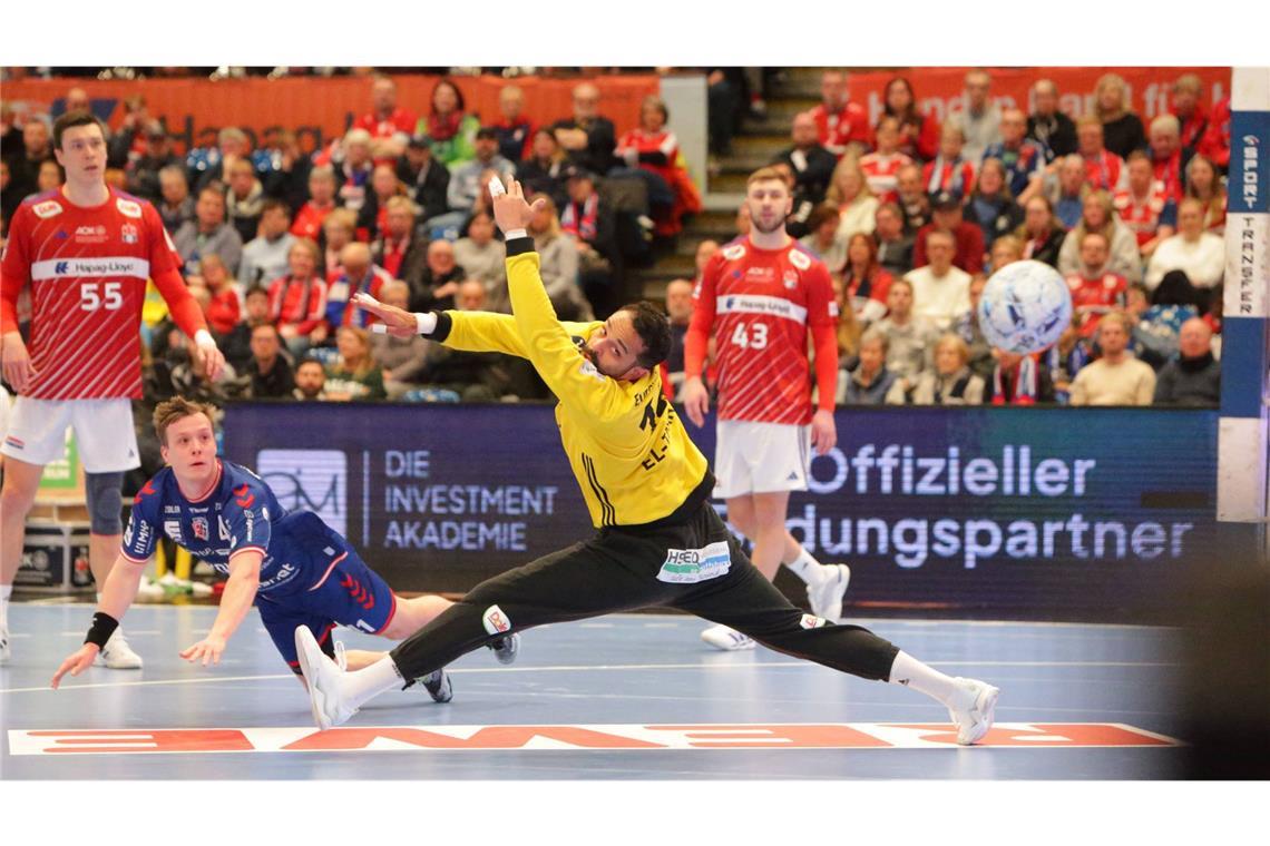 Romero-Team schrammt haarscharf am Punktgewinn vorbei Till Hermann überwindet HSV-Keeper Mohamed El-Tayar – am Ende reicht es für Bietigheim aber nicht zum Punktgewinn.