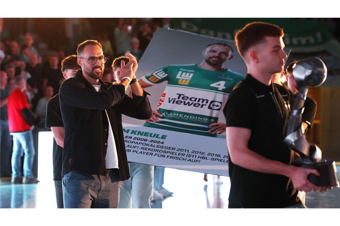 Nach Pokal-Frust – Frisch Auf Göppingen kämpft Hannover nieder Tim Kneule: Aufnahme in die Hall of Fame.