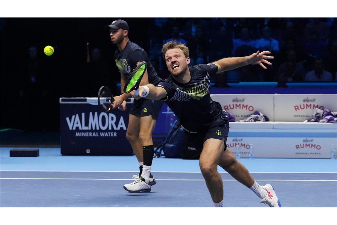 Vor Halbfinale: Krawietz/Pütz verlieren zum Gruppenabschluss Tim Pütz (l) und Kevin Krawietz (r) haben am Samstag die Chance, ins Endspiel der ATP Finals einzuziehen.
