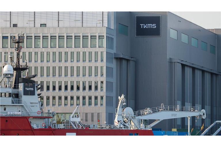 TKMS wird eigenständig und geht an die Börse. hyssenkrupp behält allerdings mit 51 Prozent die Mehrheit an Deutschlands größtem Marineschiffbauer.
