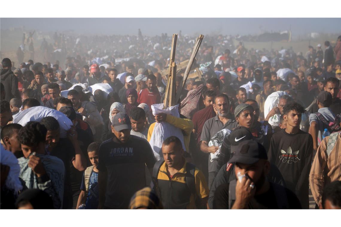 Neue Gaza-Hilfszentren heute geschlossen - Armee warnt Tödliche Zwischenfälle mit Dutzenden Toten rücken die neue Hilfeverteilung in Gaza in ein schiefes Licht. (Archivbild)