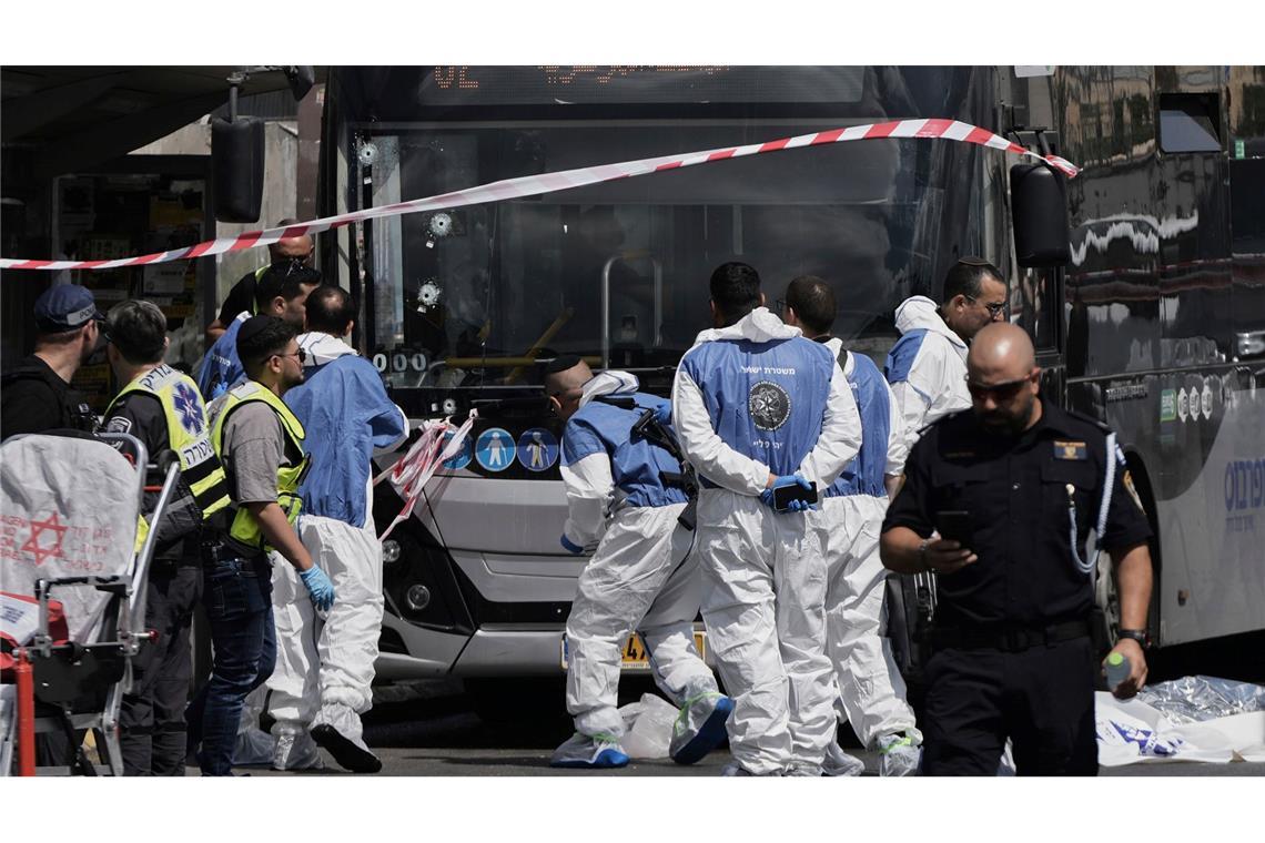Bilder des Tages Tödlicher Anschlag in Jerusalem: Mehrere Tote und Verletzte