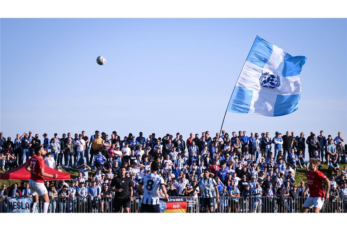 Viererpack in Holzhausen – Marlon Faß schießt die Blauen ins Endspiel