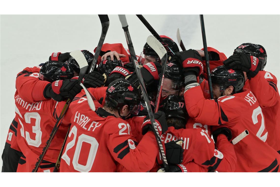 Top-Favorit Kanada rettete sich mit einem Sieg in der Overtime ins Halbfinale,