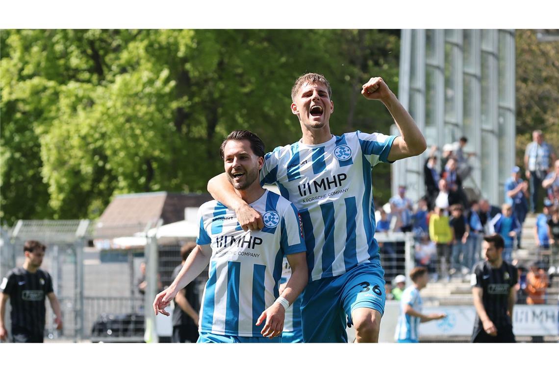 Erleichterung bei den Blauen Torschützen unter sich: David Tomic (li.), Mario Borac