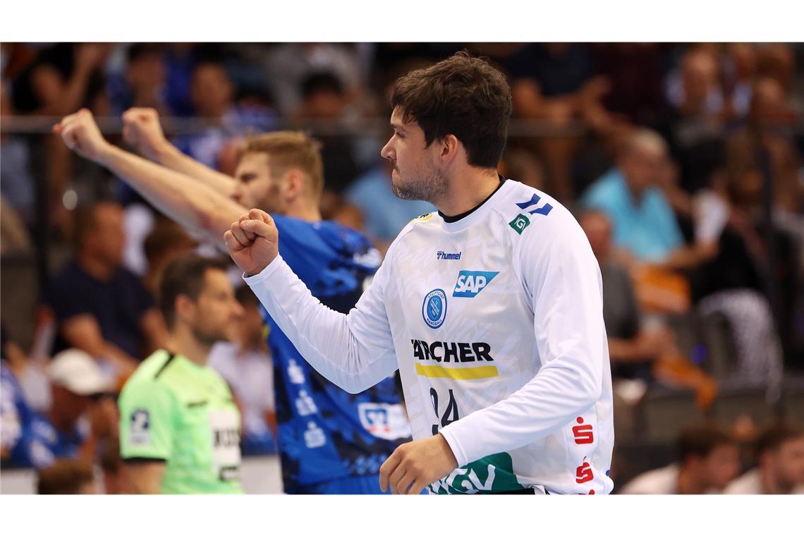 TVB Stuttgart zieht ins DHB-Pokal-Achtelfinale ein Torwart Daniel Rebmann stand beim Pokalsieg in Emsdetten für Miljan Vujovic im TVB-Tor.