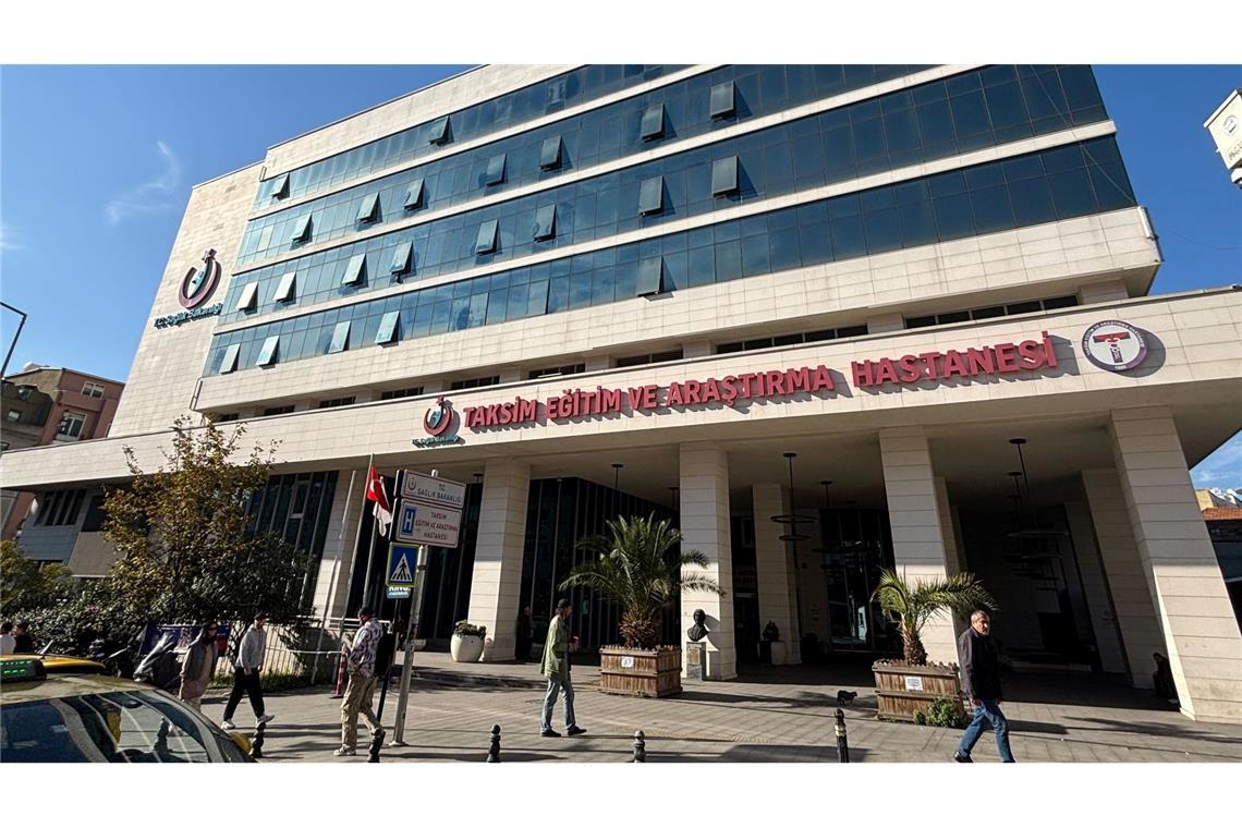 Touristen mit Vergiftungserscheinungen wurden im Taksim-Krankenhaus behandelt.
