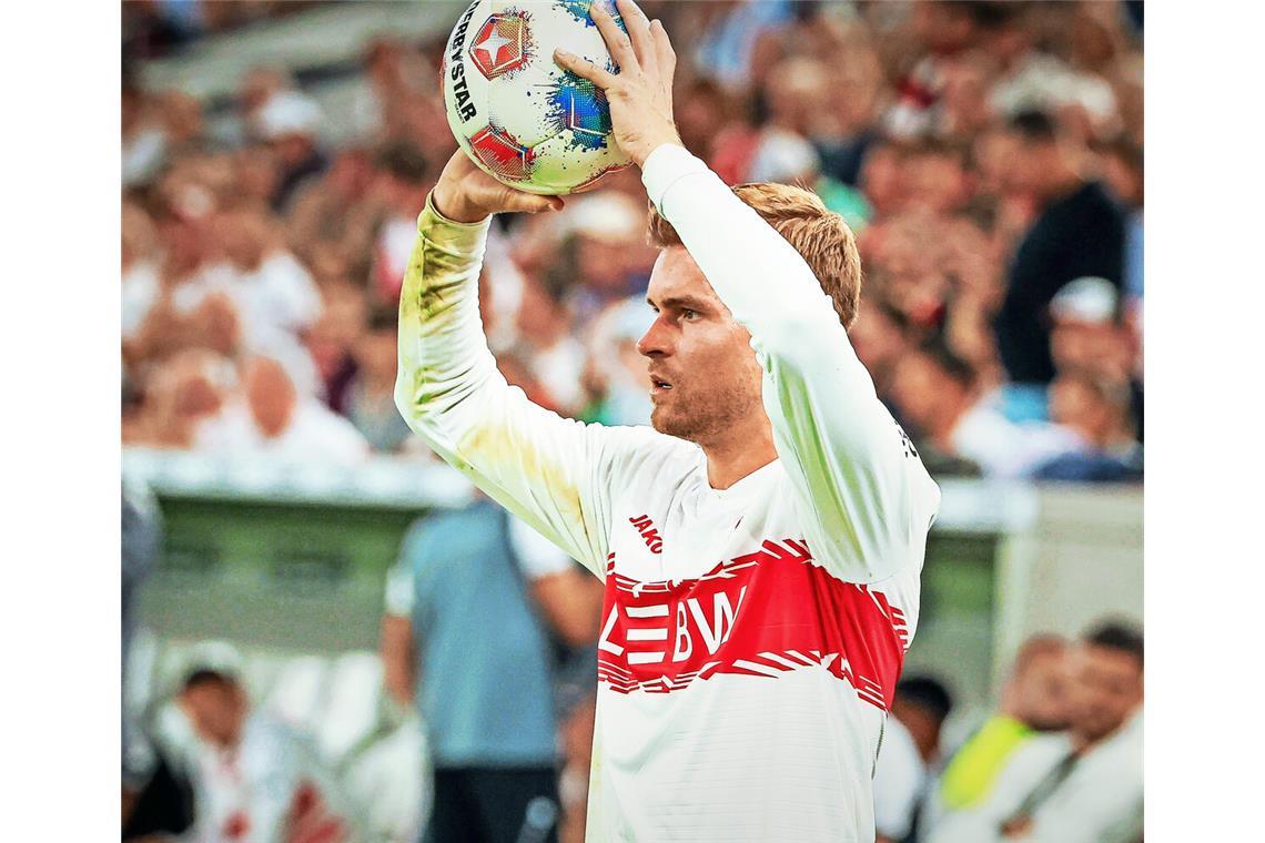 Langärmelig ist wieder in Trägt beim VfB stets gerne lang: Maximilian Mittelstädt