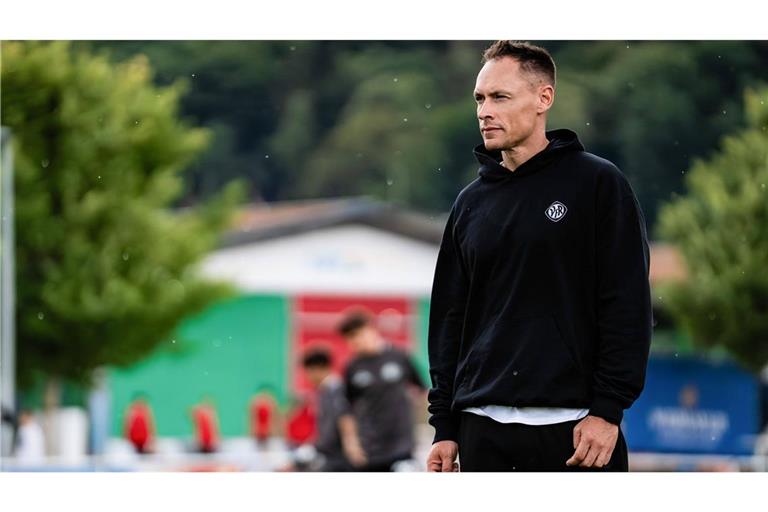 Trainer Beniamini Molinari trifft mit dem VfR Aalen in der dritten WFV-Pokal-Runde auf die Stuttgarter Kickers.    
Foto: Baumann