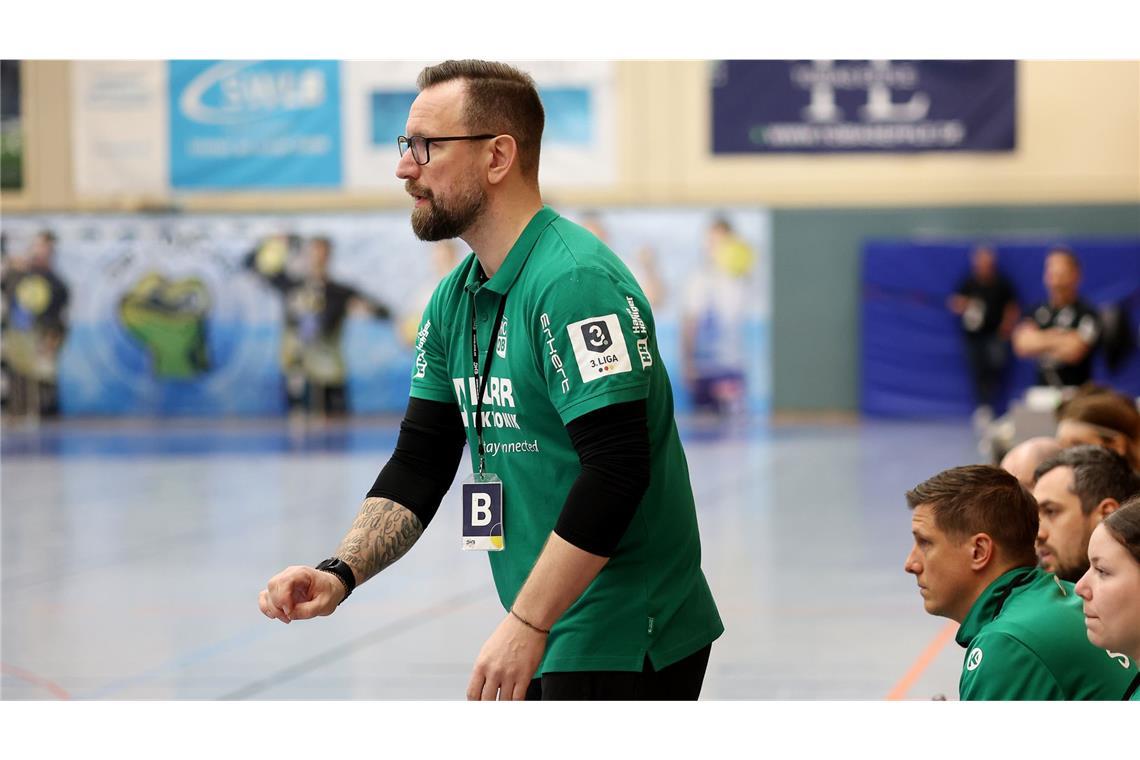 HC Oppenweiler/Backnang macht Sprung in zweite Liga perfekt Trainer Stephan Just führt den HCOB in die zweite Liga.