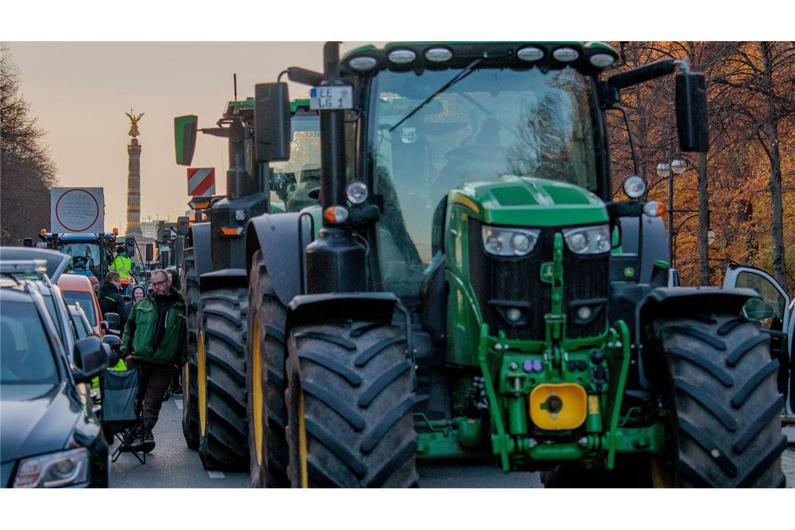 Bilder des Tages Traktor-Demo am Brandenburger Tor