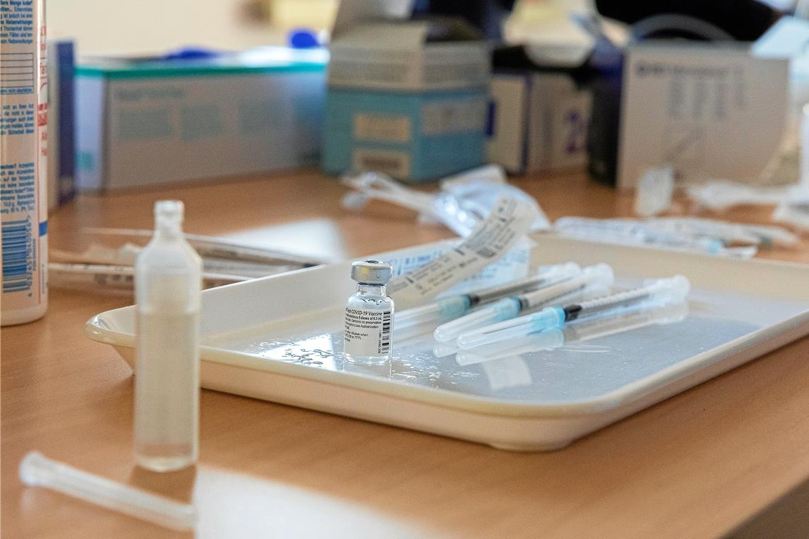 Tritt wieder ein Impfengpass auf wie im Dezember, könnte die Zahl der Anbieter in der Apothekenbranche steigen. Archivfoto: J. Fiedler