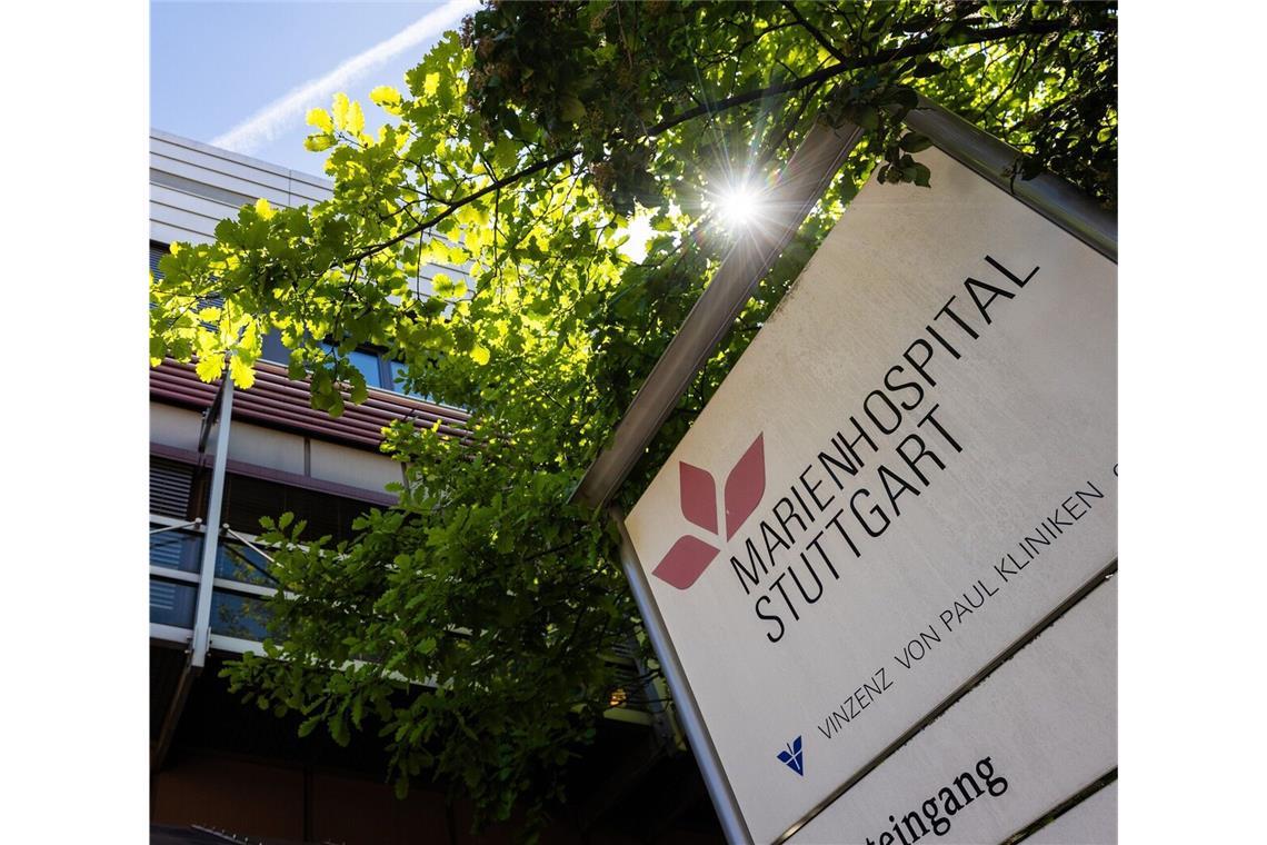 Trotz der Insolvenz soll es im Marienhospital erst einmal so weitergehen wie bisher. Doch die Zukunft des Hauses ist ungewiss.