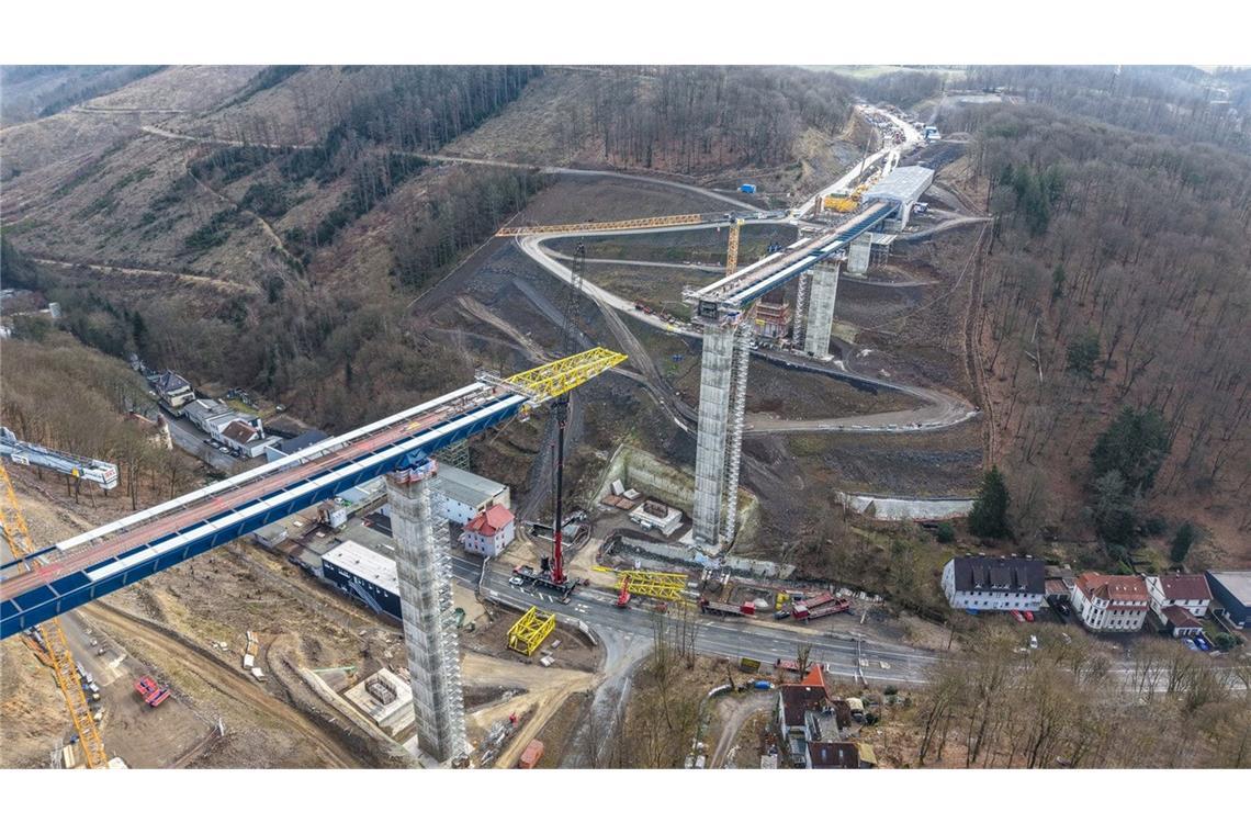 Bau erzielt Umsatzsprung: mehr Aufträge im Wohnungsbau Trotz Großbaustellen wie dieser gingen die realen Umsätze des Baugewerbes 2024 zurück.