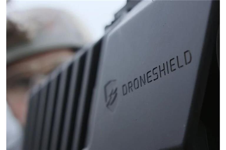 Trotz Rekordzahlen verliert die DroneShield-Aktie nach dem Allzeithoch an Wert. Erfahren Sie, warum der Kurs im aktuell fällt.