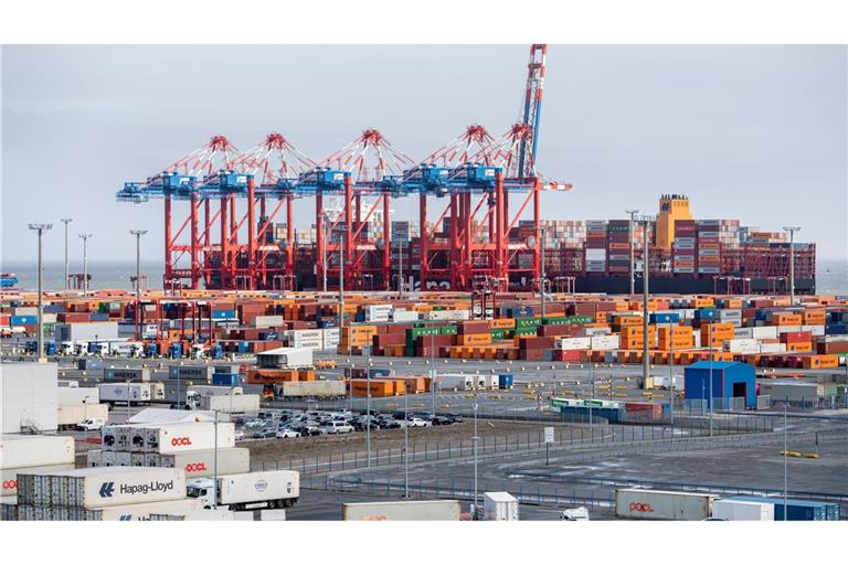 Trotz zahlreicher Probleme bleibt die deutsche Exportwirtschaft optimistisch.