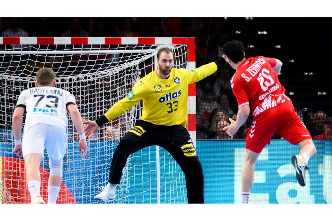 Remis in der Schweiz: Handballer bauen Serie aus Trug mit einigen Paraden zum Remis in der Schweiz bei: Torwart Andreas Wolff.
