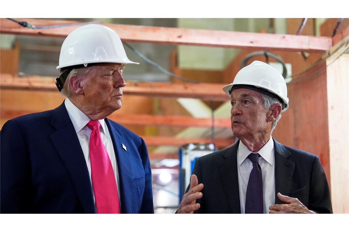 Trumps Machtkampf mit der Fed - Muss die Vorständin gehen? Trump beleidigt seit Monaten Fed-Chef Powell, weil er nicht die Zinsen senkt. (Archivbild)