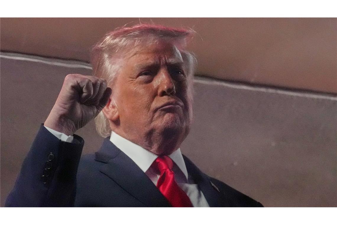 Trump demonstriert Macht.
