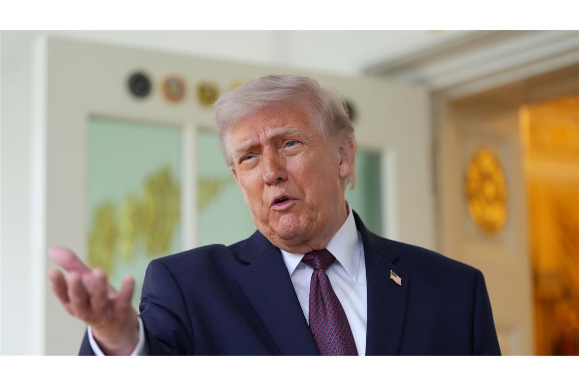 Trump droht den Iranern: "Sie sollten sich lieber bald schlaumachen!" (Archivbild)