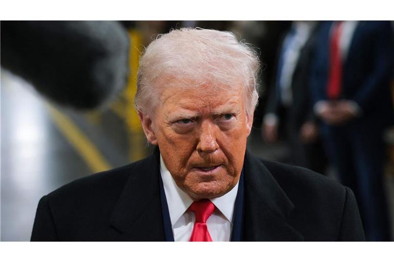 Trump formte bei einem Werkbesuch zweimal deutlich mit dem Mund den Ausdruck „Fuck you“ in Richtung des Störers. (Archivbild)