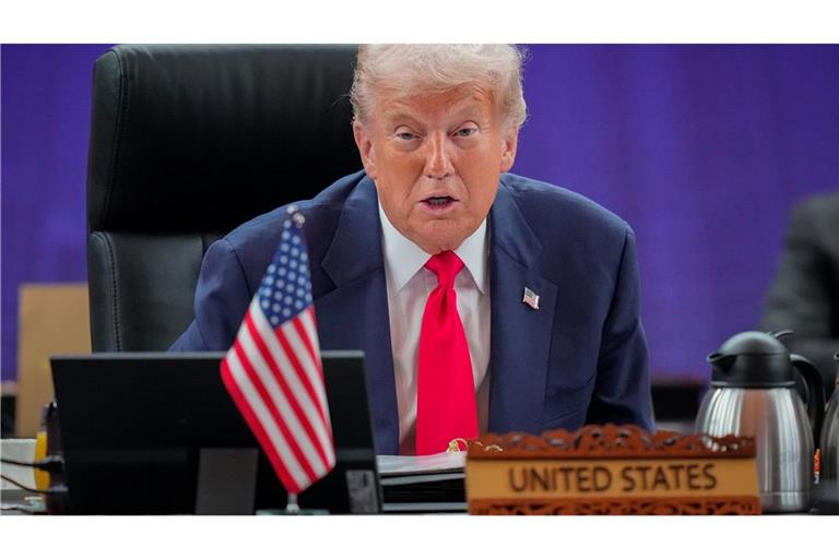 Trump bringt Treffen mit Xi in den USA ins Spiel Trump ist derzeit in Asien unterwegs.