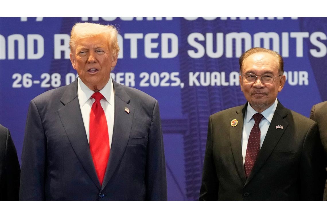 Trump in Asien: Friedensabkommen und Treffen mit Xi Trump in Asien: Friedensabkommen und Treffen mit Xi