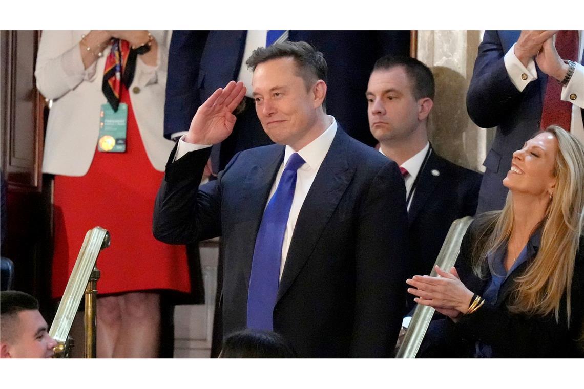 "Amerika ist zurück" - Trump unversöhnlich vor dem Kongress Trump lobte Musk in seiner Rede.