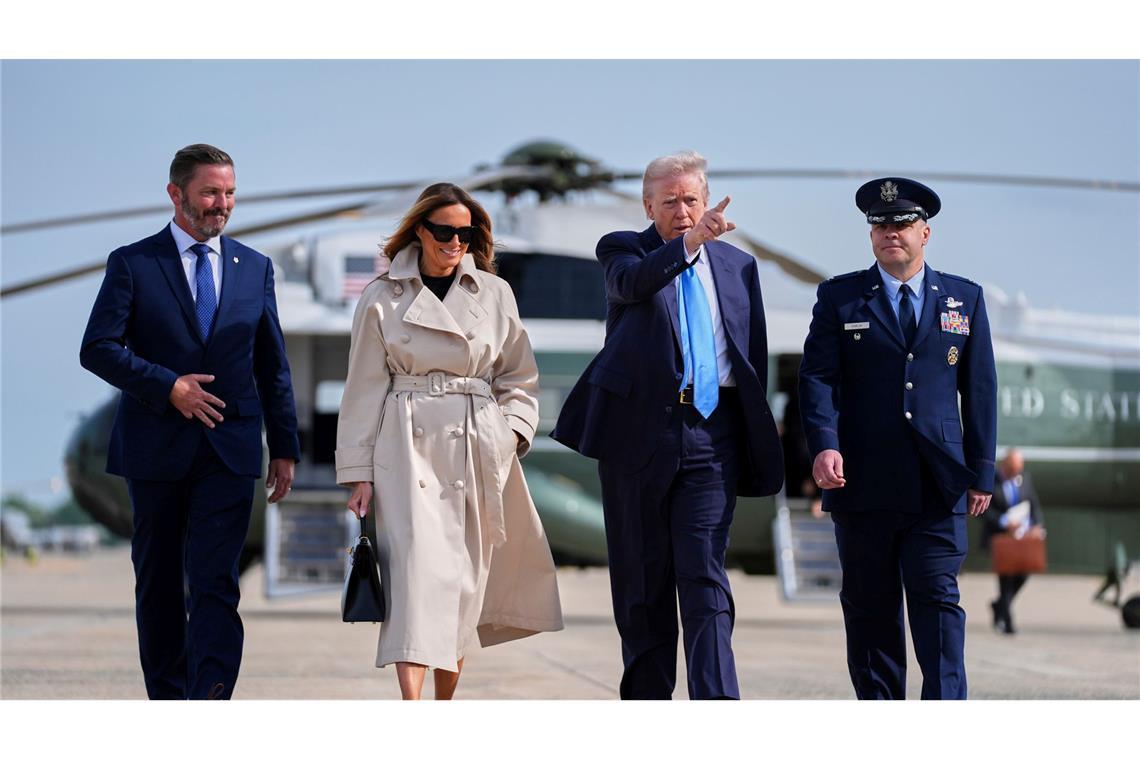Selenskyj deutet Absage von Reise zu Papst-Trauerfeier an Trump und die First Lady unterwegs nach Rom.