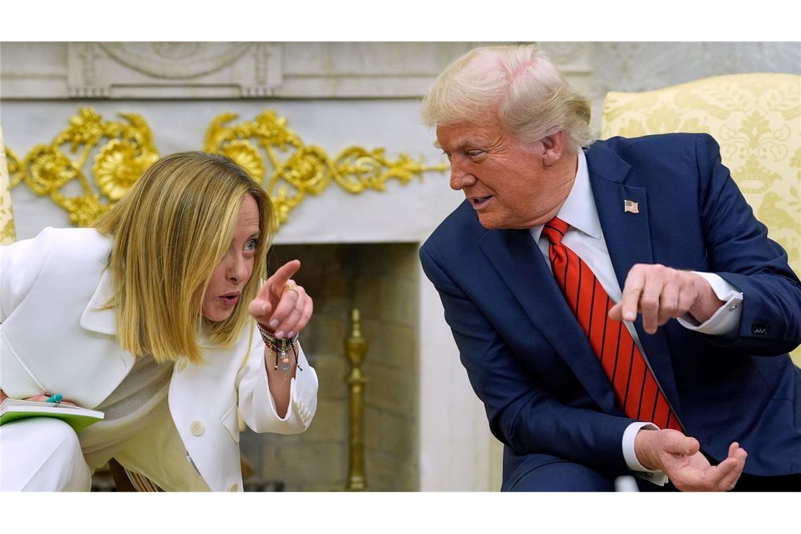 Gute Stimmung im Oval Office - Meloni umgarnt Trump Trump und Meloni scherzten bei einem Treffen miteinander.