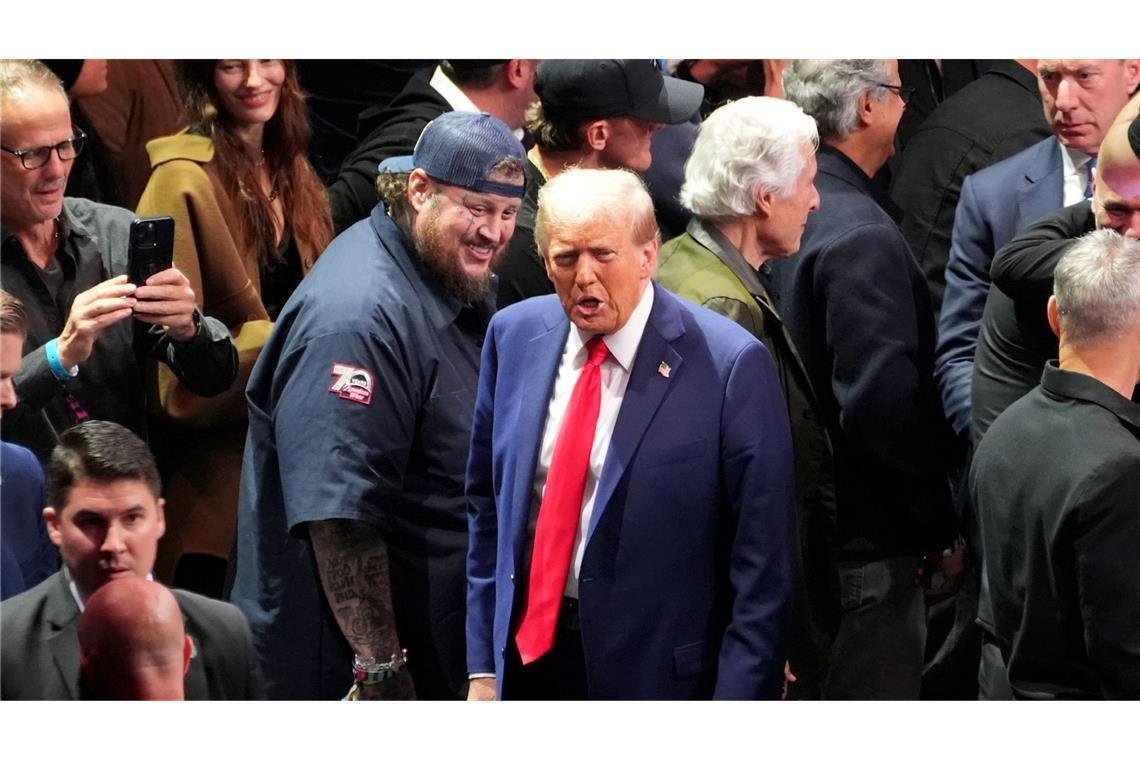 Trump und Musk bei Kampfsport-Spektakel in New York Trump und Musk bei Kampfsport-Spektakel in New York.