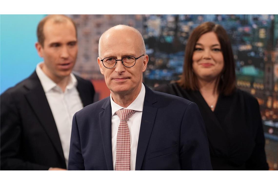 Merz sieht Anspruch auf CDU-Regierungsbeteiligung in Hamburg Tschentscher und Fegebank zeigten sich gut gelaunt.