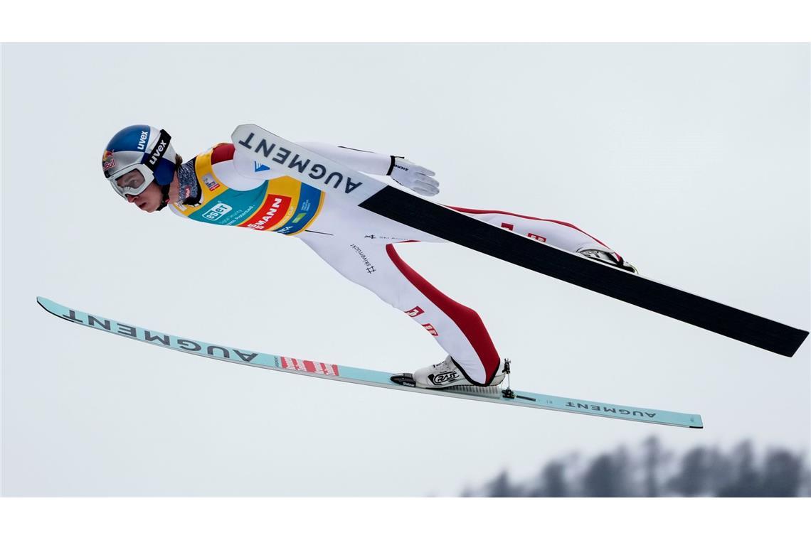Triumph am Geburtstag: Tschofenig gewinnt Skisprung-Double Tschofenig fliegt zum Gesamtsieg.