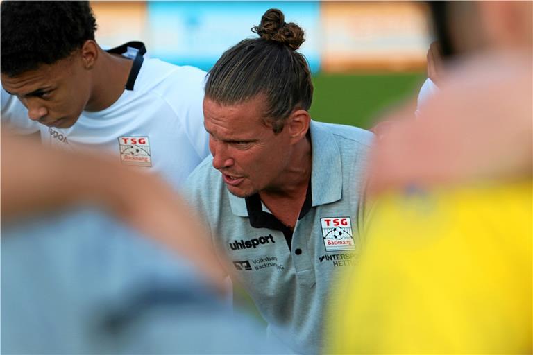 TSG-Coach David Pfeiffer fordert von seinen Spielern möglichst schnell mehr Konstanz und Zuverlässigkeit ein. Foto: Alexander Hornauer