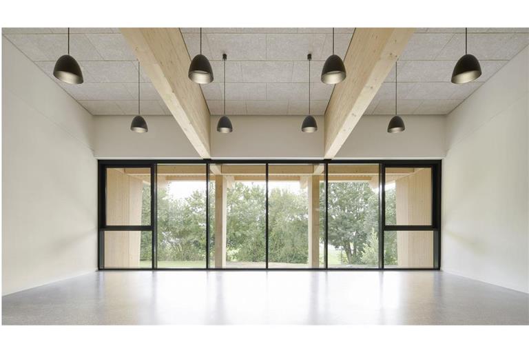 Turnen und Feiern mit Aussicht auf Grün. Für den Umbau der Mehrzweckhalle haben Architekten aus Stuttgart schon wieder eine Auszeichnung gewonnen.