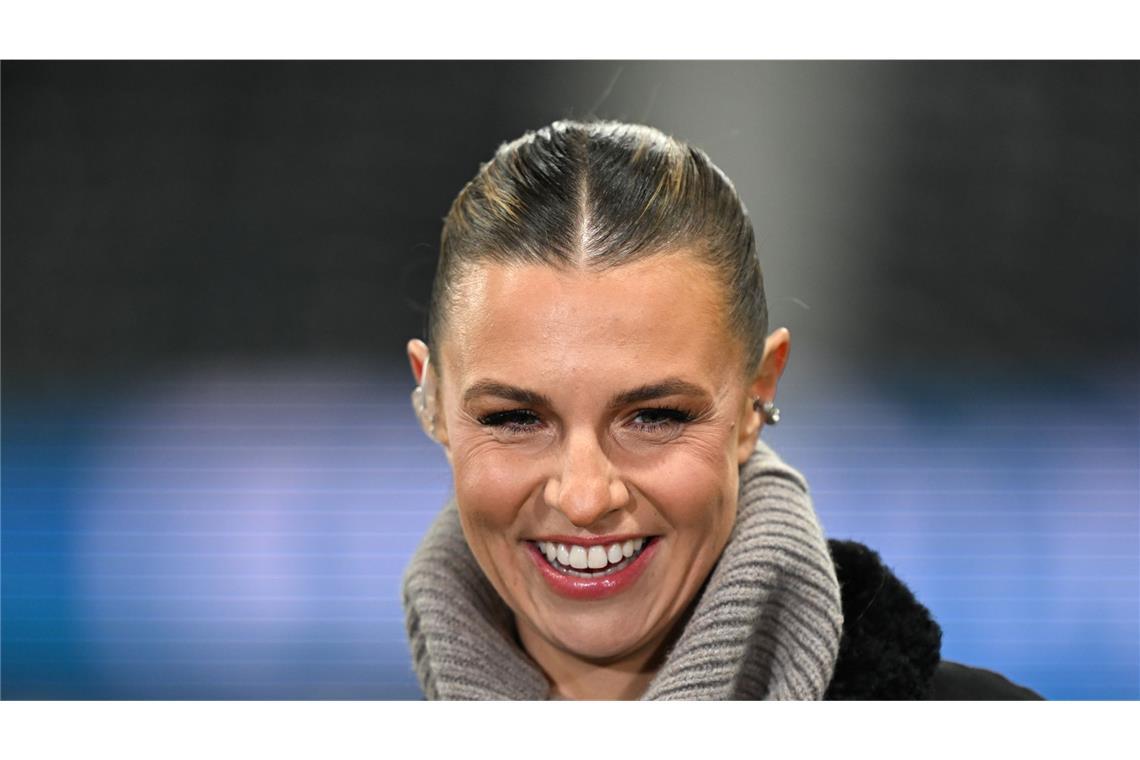 Neuer Vertrag: TV-Moderatorin bleibt bei DAZN TV-Moderatorin Laura Wontorra
